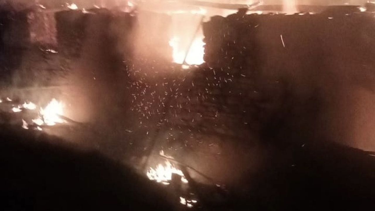 Yeşilköy’de yangın