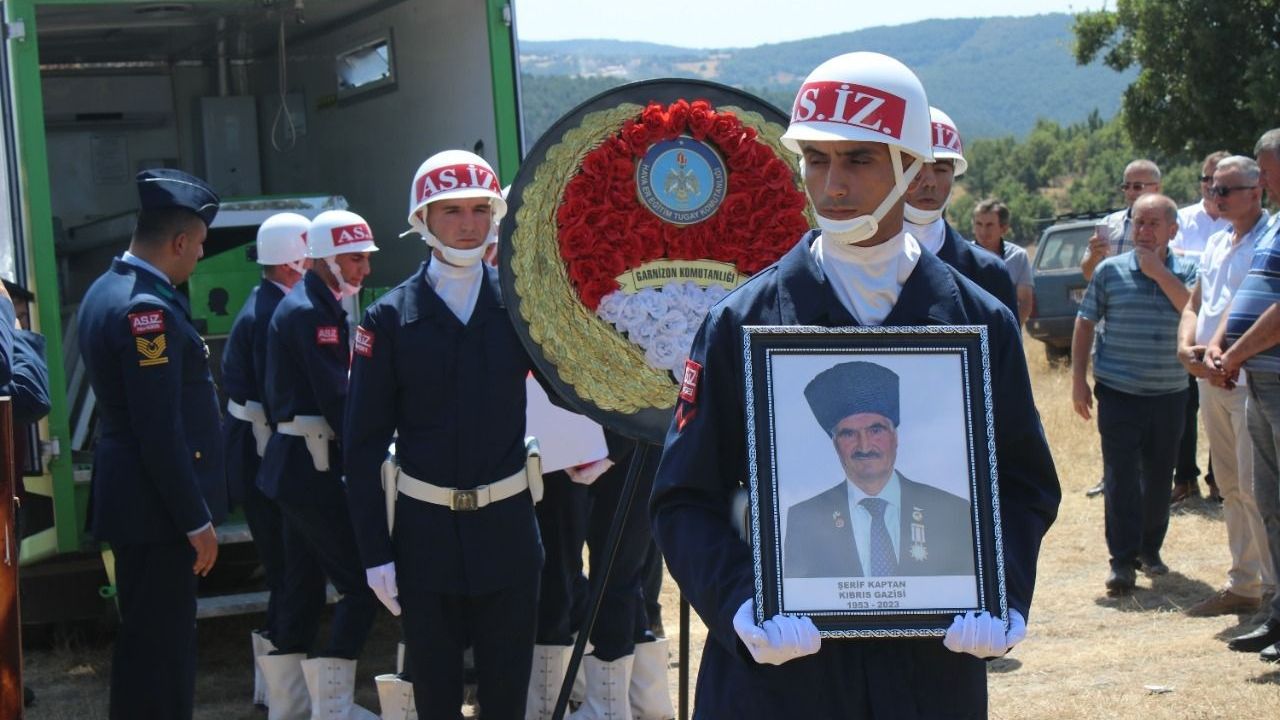 Vefat eden Kıbrıs Gazisi için Domaniç’te askeri tören düzenlendi