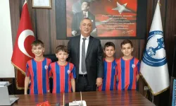 Domaniç’ten 4 genç futbolcu Altınordu’ya doğru yola çıkıyor