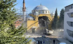 Domaniç’te Sultan Alaaddin Camii yıkılıyor