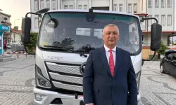 Başkan Uysal, Belediyenin Yeni Kamyonuyla İlk Sürüşü Yaptı