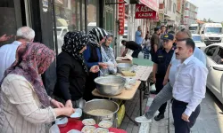 Domaniç’te Esnaftan Aşure Hayrı