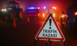 Domaniç’te Otomobil İle Traktör Çarpıştı: Kazada 3 kişi Yaralandı