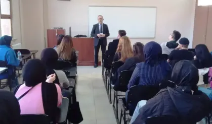 Domaniç SGK Müdürü Öğrencilere Sosyal Güvenliğin Hayatımızdaki Rolünü Anlattı