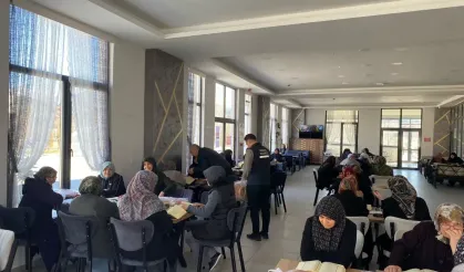 Domaniç Belediyesinden Kadınlara Özel Mukabele Programı