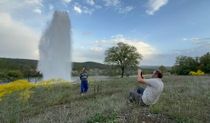 Domaniç'te Metrelerce Yükselen Su İlgi Odağı Oldu