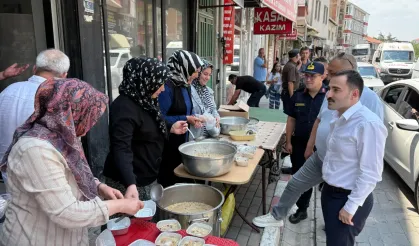 Domaniç’te Esnaftan Aşure Hayrı