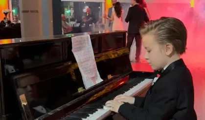 Böyle Düğün Görülmedi! Domaniç’te Sünnet Çocukları Çaldı Anne Baba Dans Etti