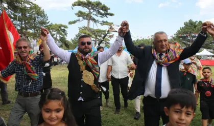 Domaniç Yağlı Güreşlerinde Ağalık 1 Milyon TL ile Yine Akgüneş’in