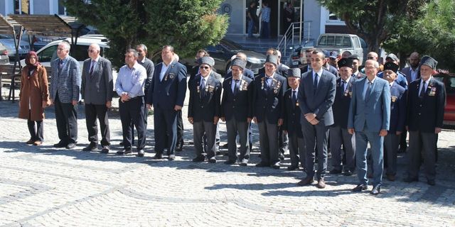 Domaniç'te gerçekleştirilen törenle gazilere olan minnet ortaya koyuldu