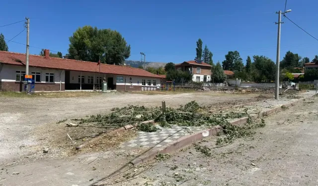 Çukurca Belediyesinden Okullara Destek