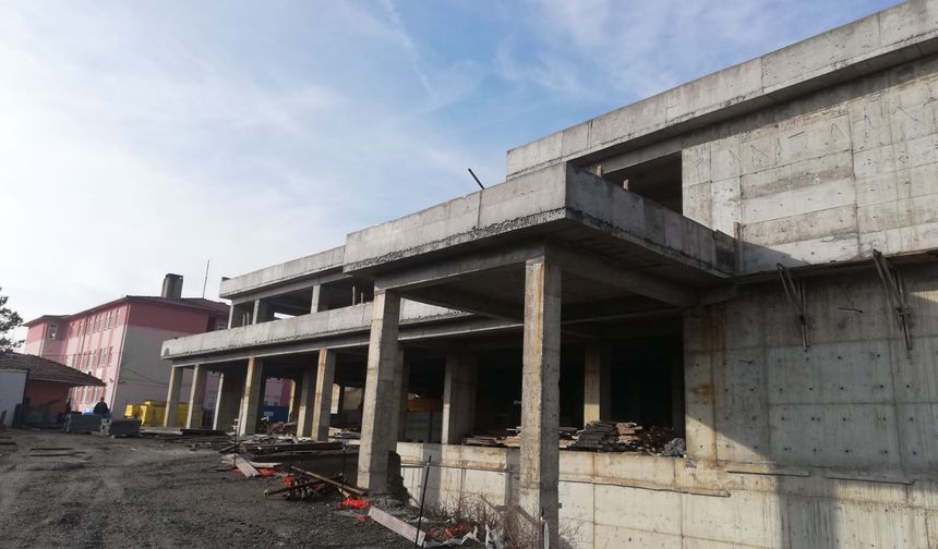 Hastanenin betonarme kısmı tamamlandı
