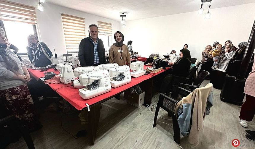 Çukurca Belediyesi, dikiş kurslarına destek sağlıyor