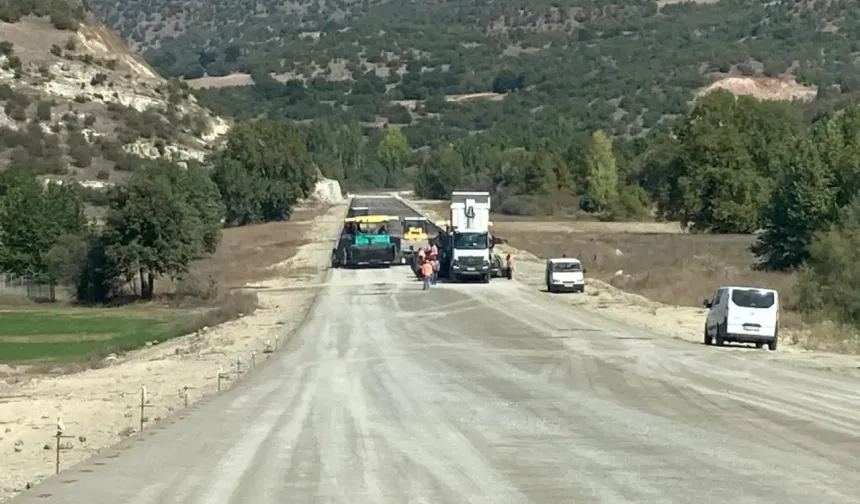 Domaniç - Tavşanlı yolunun 6 kilometresi hizmete açılıyor