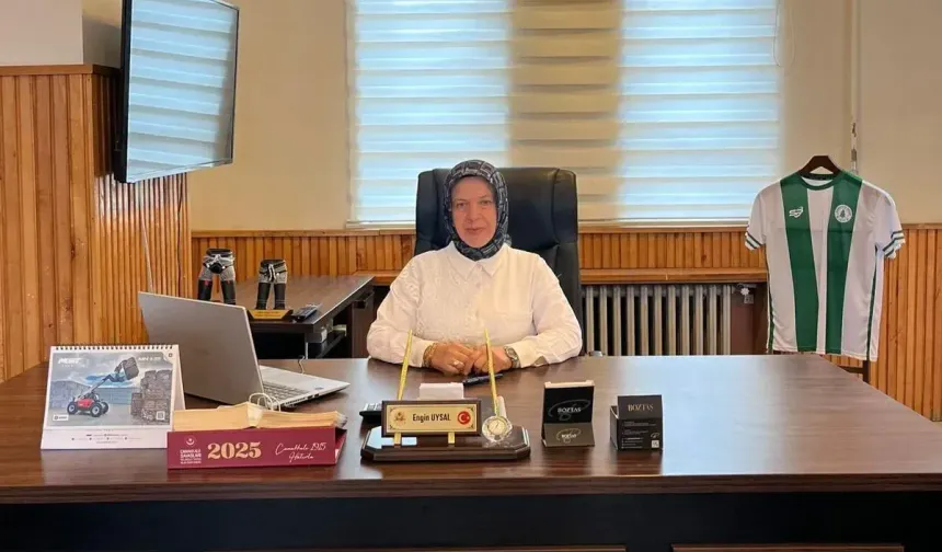 Domaniç Belediyesi'nde Bir İlk: Kadın Meclis Üyesinden Vekâleten Başkanlık