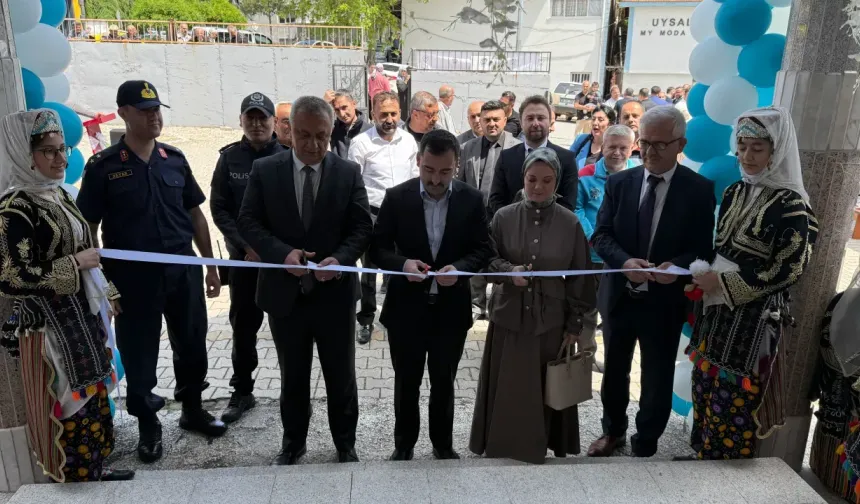 Domaniç Halk Eğitim Sergisi Emek Ve Azimle Dolu Bir Yılın Yansıması Oldu