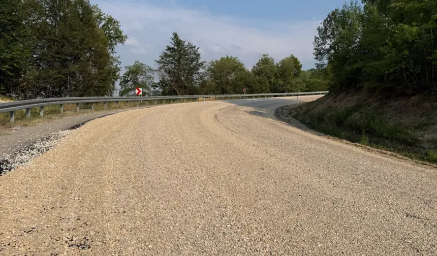 Domaniç Dağı Yolunda Aynı Sorun: Ne Genişletme Var Ne Asfalt!