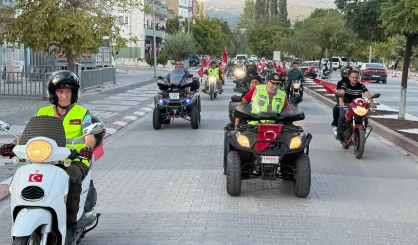 Domaniç’te Zafer Bayramı Coşkusuna Motor Korteji Renk Kattı