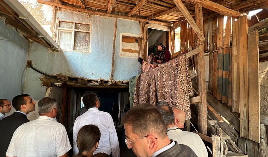 Vali Ali Çelik selden zarar gören Kırık köyünü ziyaret etti